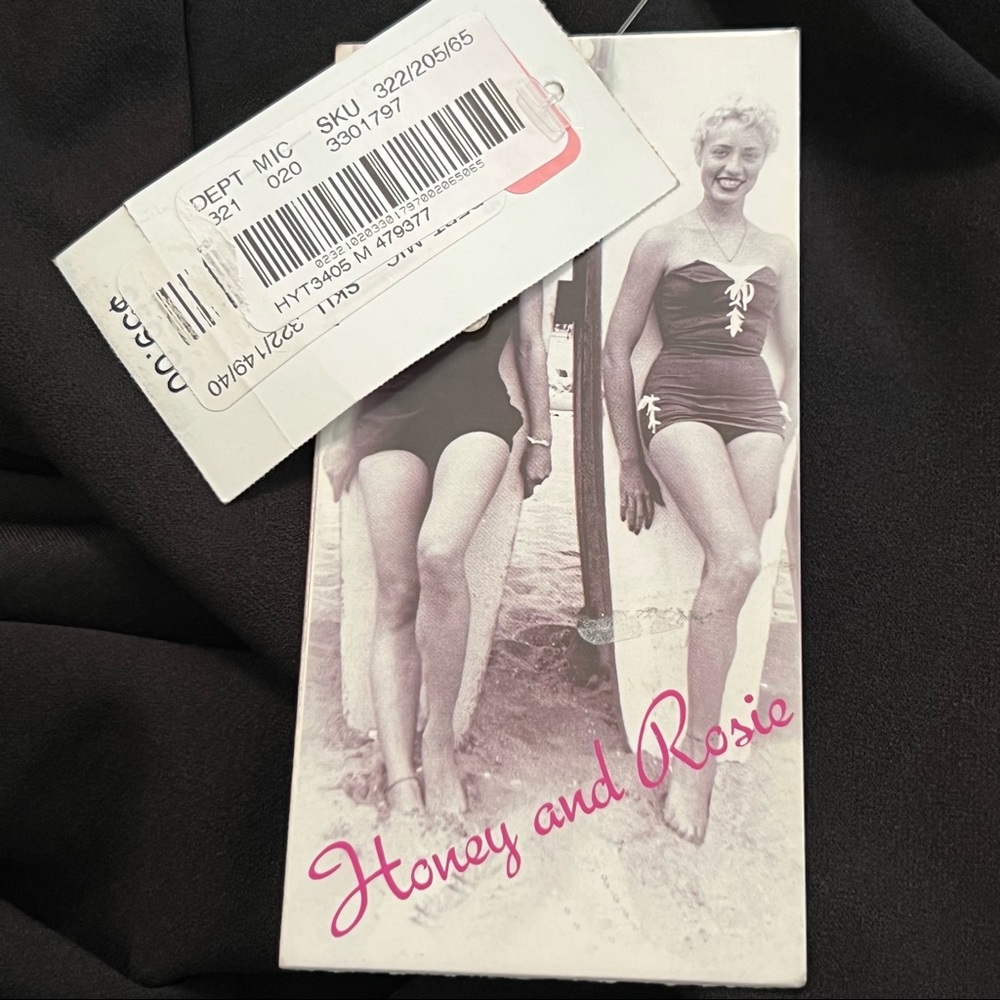 NWT Honey & Rosie romper Medium - Picture 9 of 9